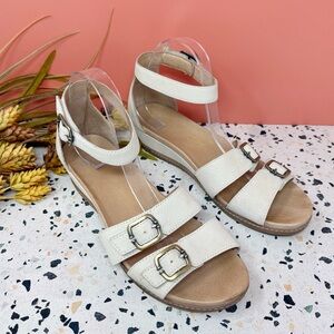 DANSKO Astrid Women’s Ivory Leather Hook And Loop Womens Wedge Sandals Sz 41